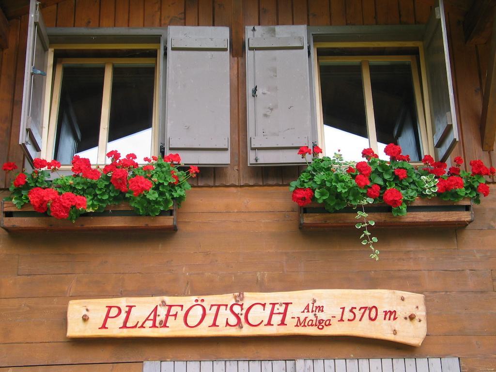 Апартаменты Berghuette Plafoetschalm Тирес Экстерьер фото